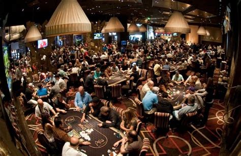 live casino poker room promotions